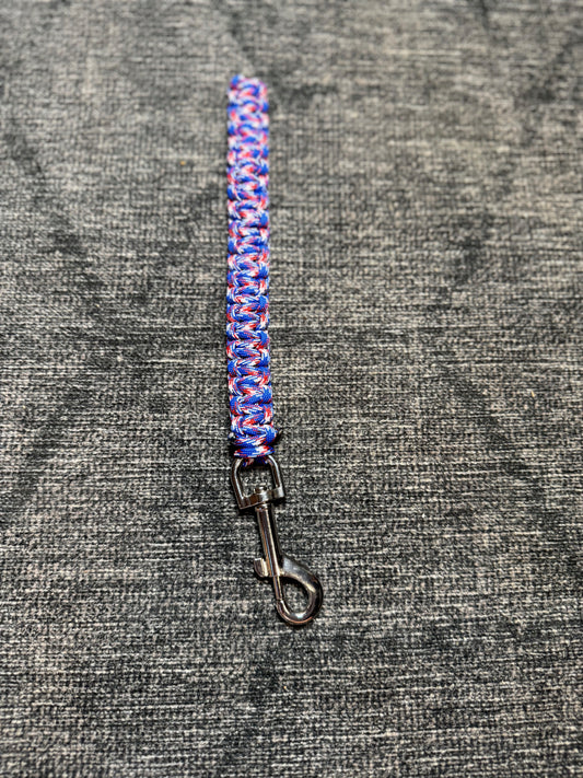 Paracord Dog Pull Tab Leash - 8" long