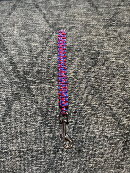Paracord Dog Pull Tab Leash - 8" long