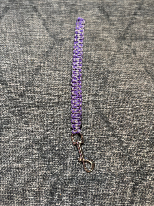 Paracord Dog Pull Tab Leash - 9.5" long
