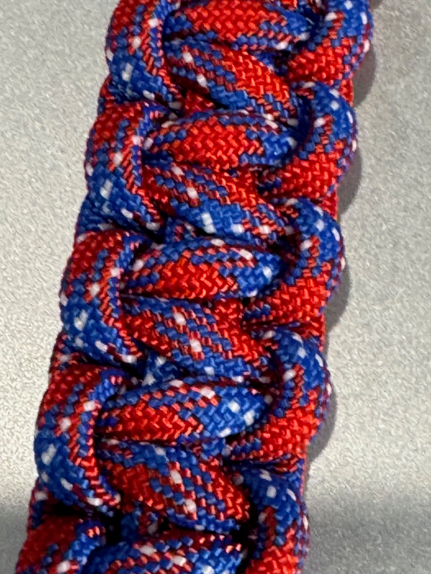 Paracord Dog Pull Tab Leash - 8" long