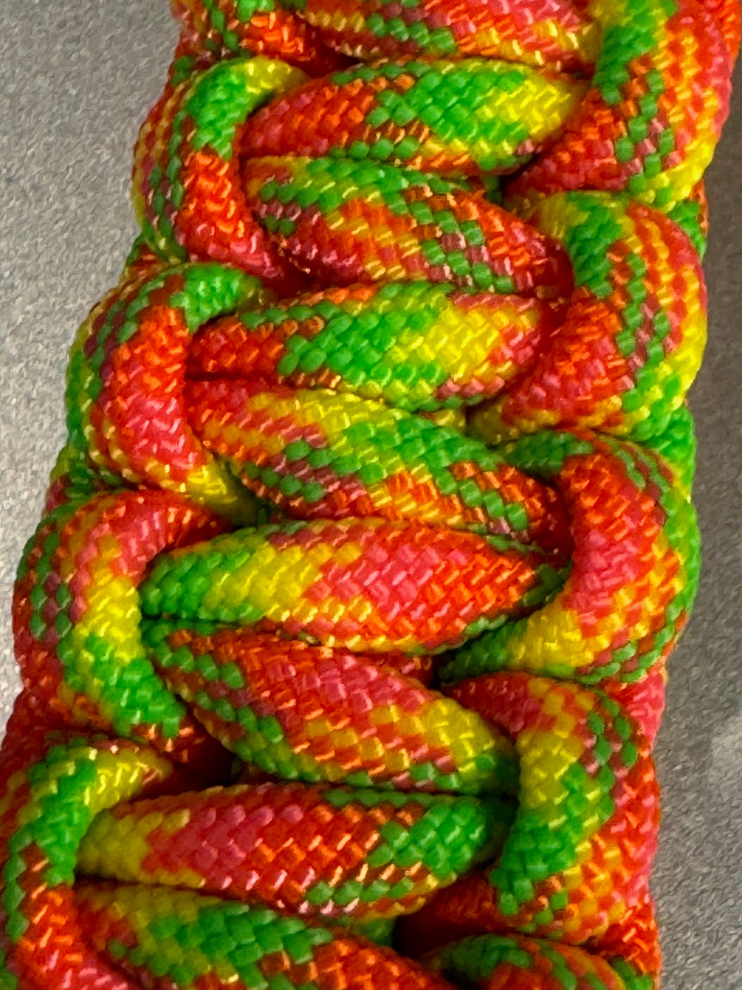 Paracord Dog Pull Tab Leash - 8.5" long
